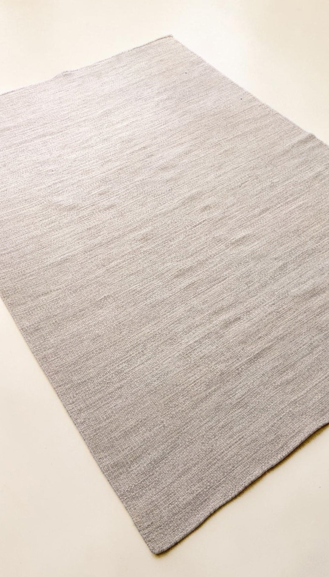 Modern Flatweave Rug - Size: 7.5 x 5.3