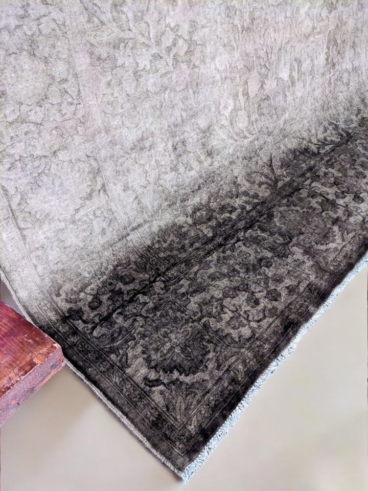 Kaiwha - Size: 10 x 8