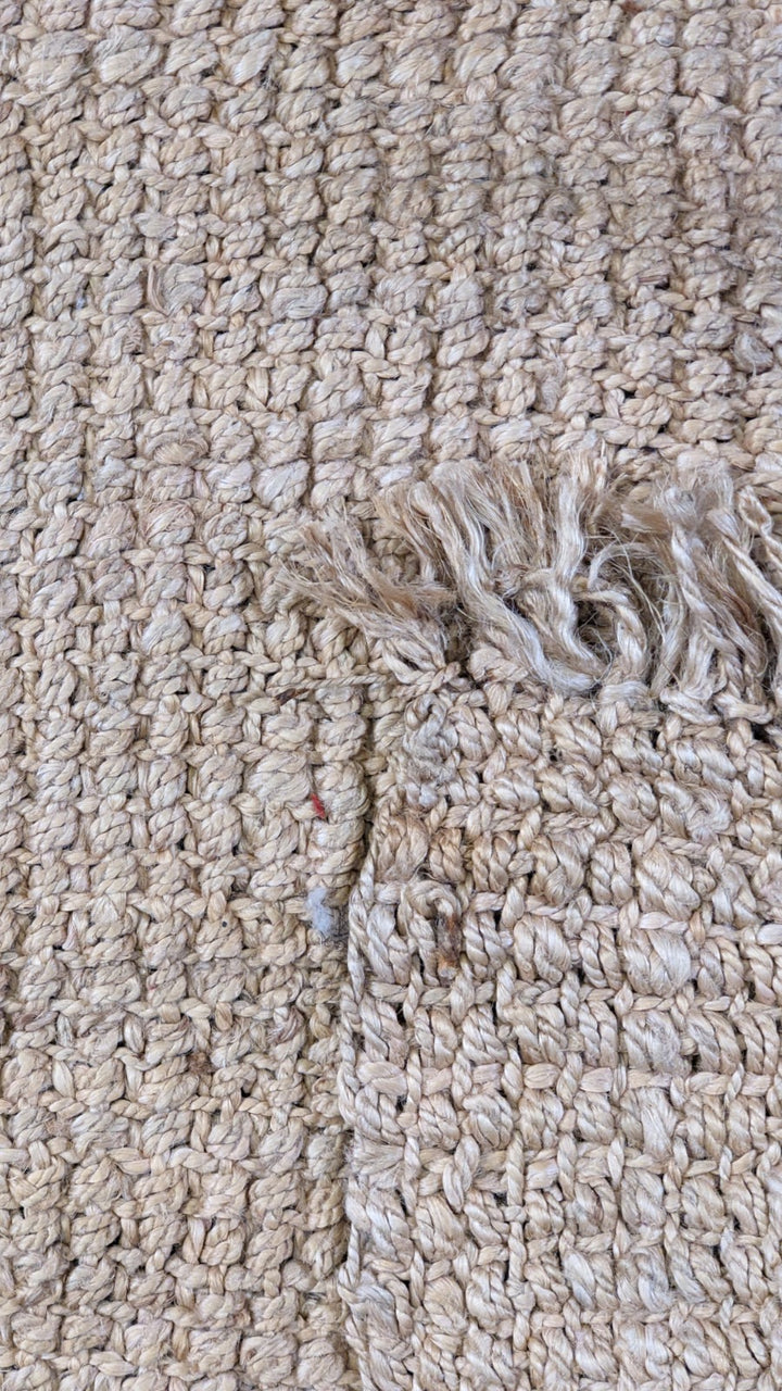 Chunky Natural Jute Rug - Size: 7.10 x 5.3