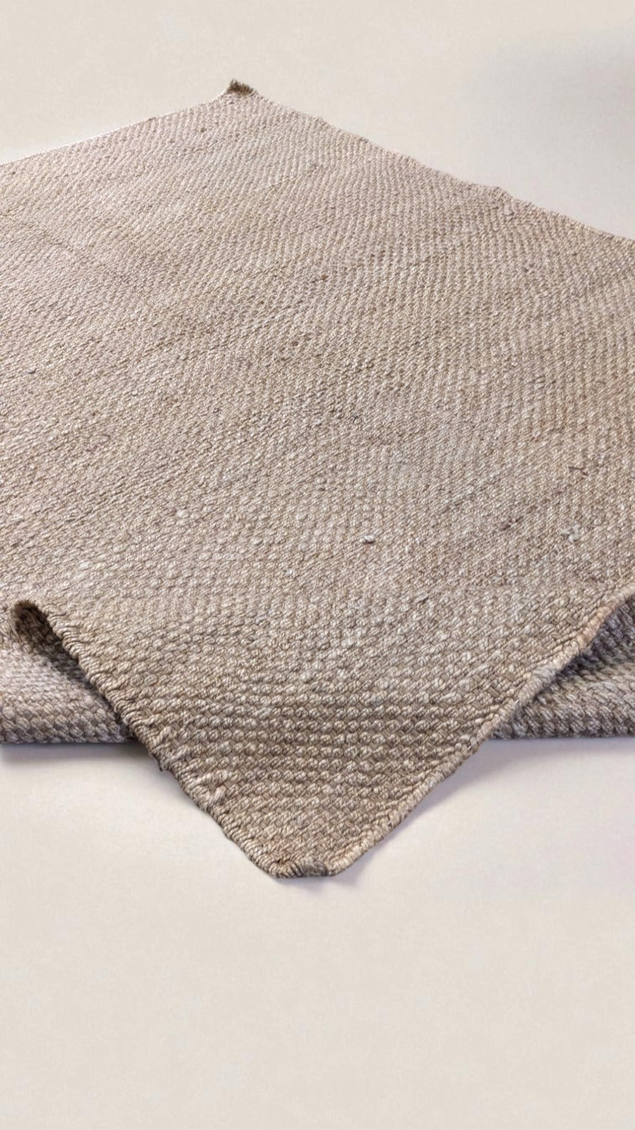 Flatweave Natural Jute Rug - Size: 7.5 x 5.6