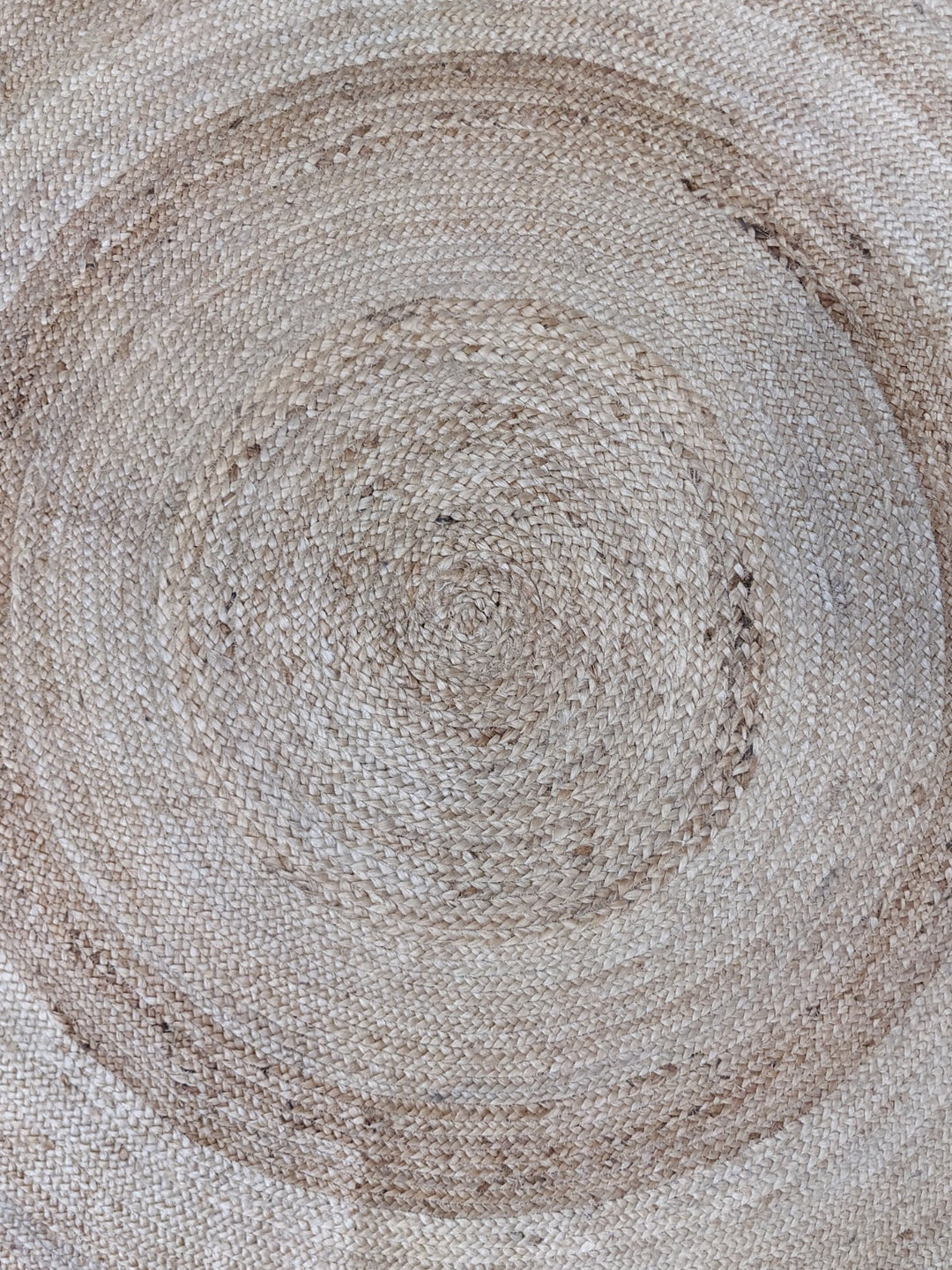 Braided Natural Round Jute Rug - Size: 6.1 x 6.1
