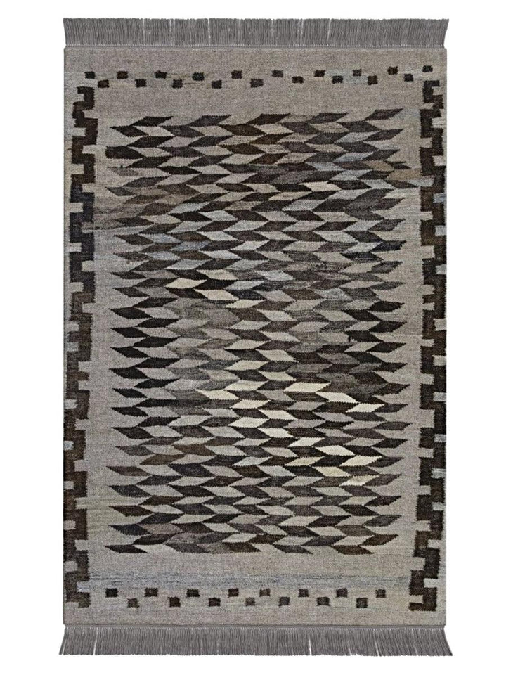 Nuetral Bohemian Kilim - Size: 4.9 x 3.1