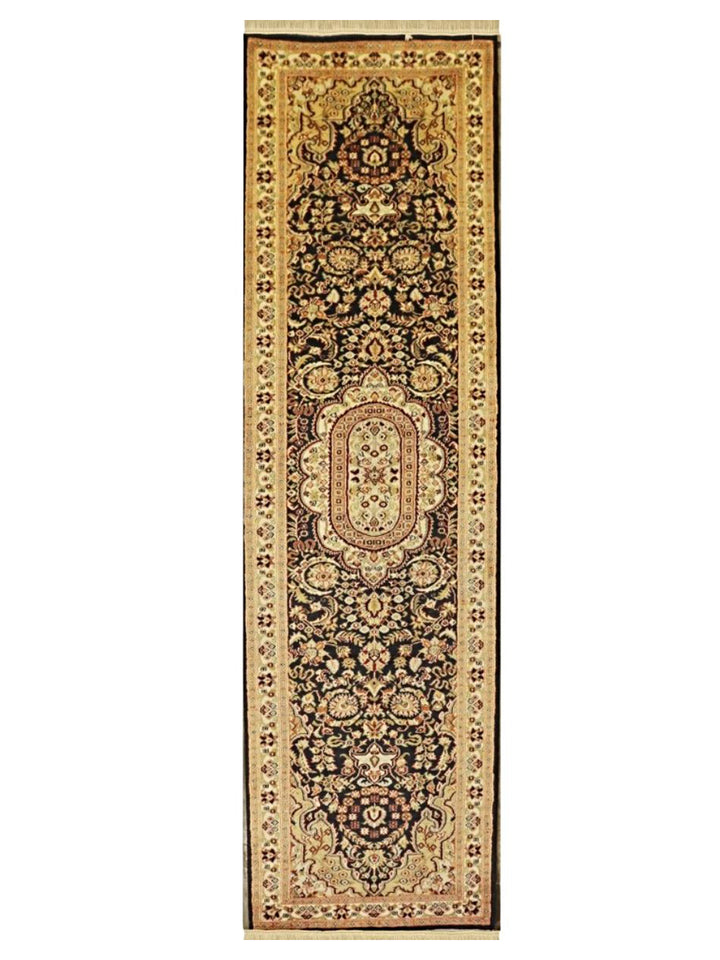 Pakistani Double Knot Rug - Size: 2.6 x 10