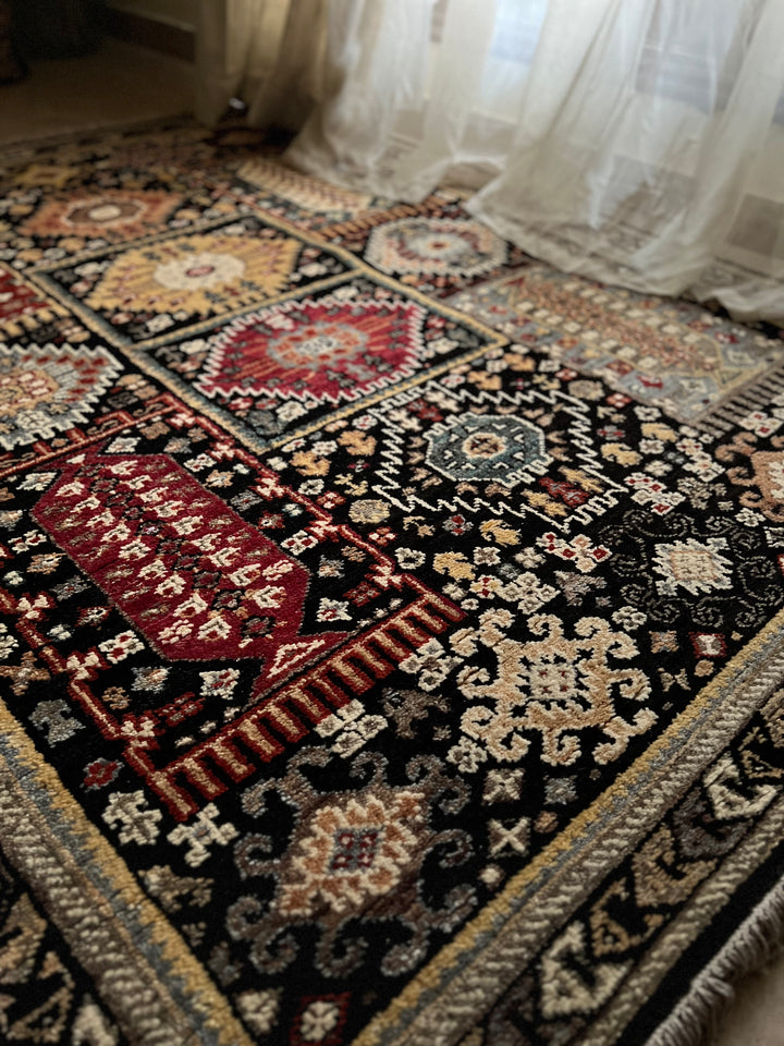 Grana - Size: 6.10 x 5.4 - Imam Carpet Co