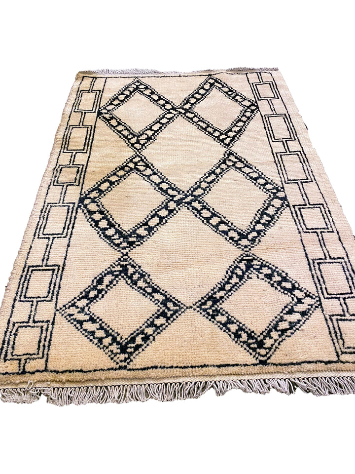 Greige - Size: 4.1 x 3.1 - Imam Carpet Co