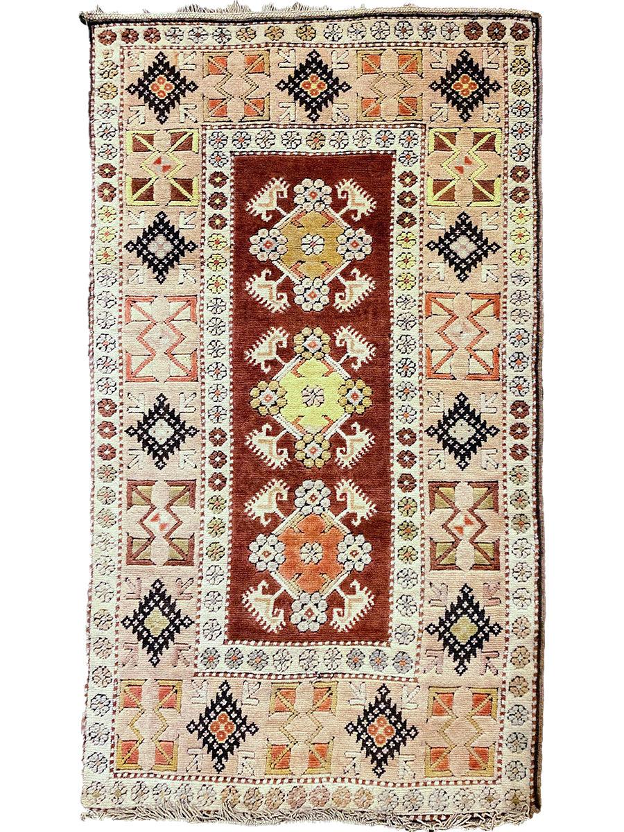 Esme - Size: 5.4 x 3.2 - Imam Carpet Co