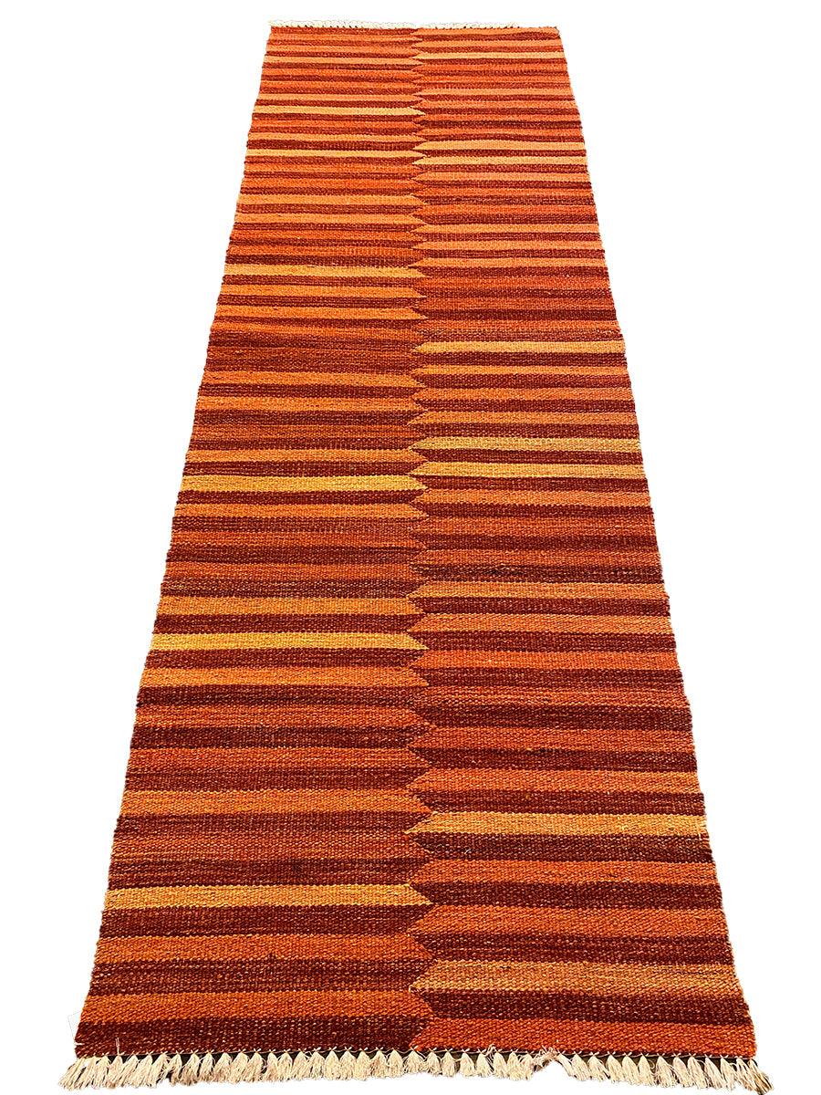 Vantage - Size: 6.2 x 2.1 - Imam Carpet Co