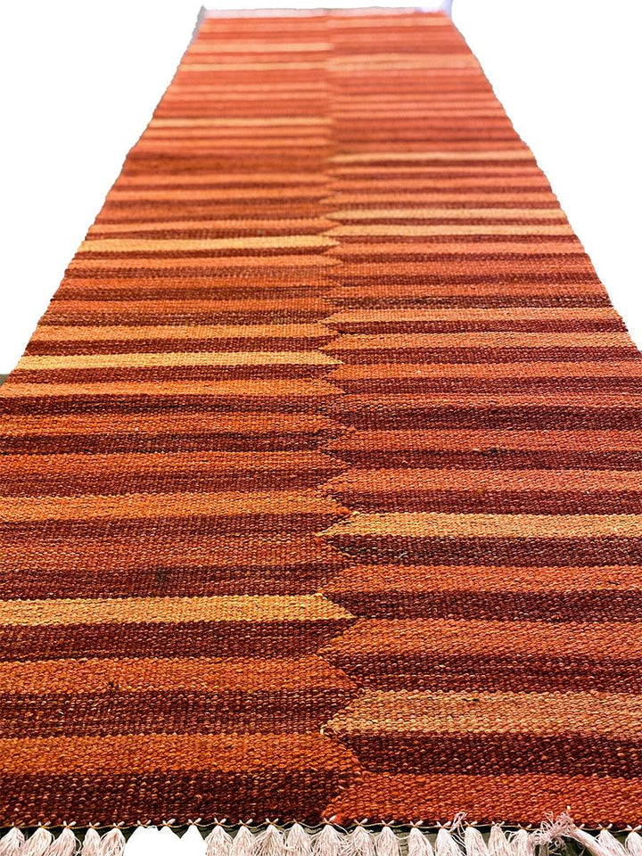 Vantage - Size: 6.2 x 2.1 - Imam Carpet Co