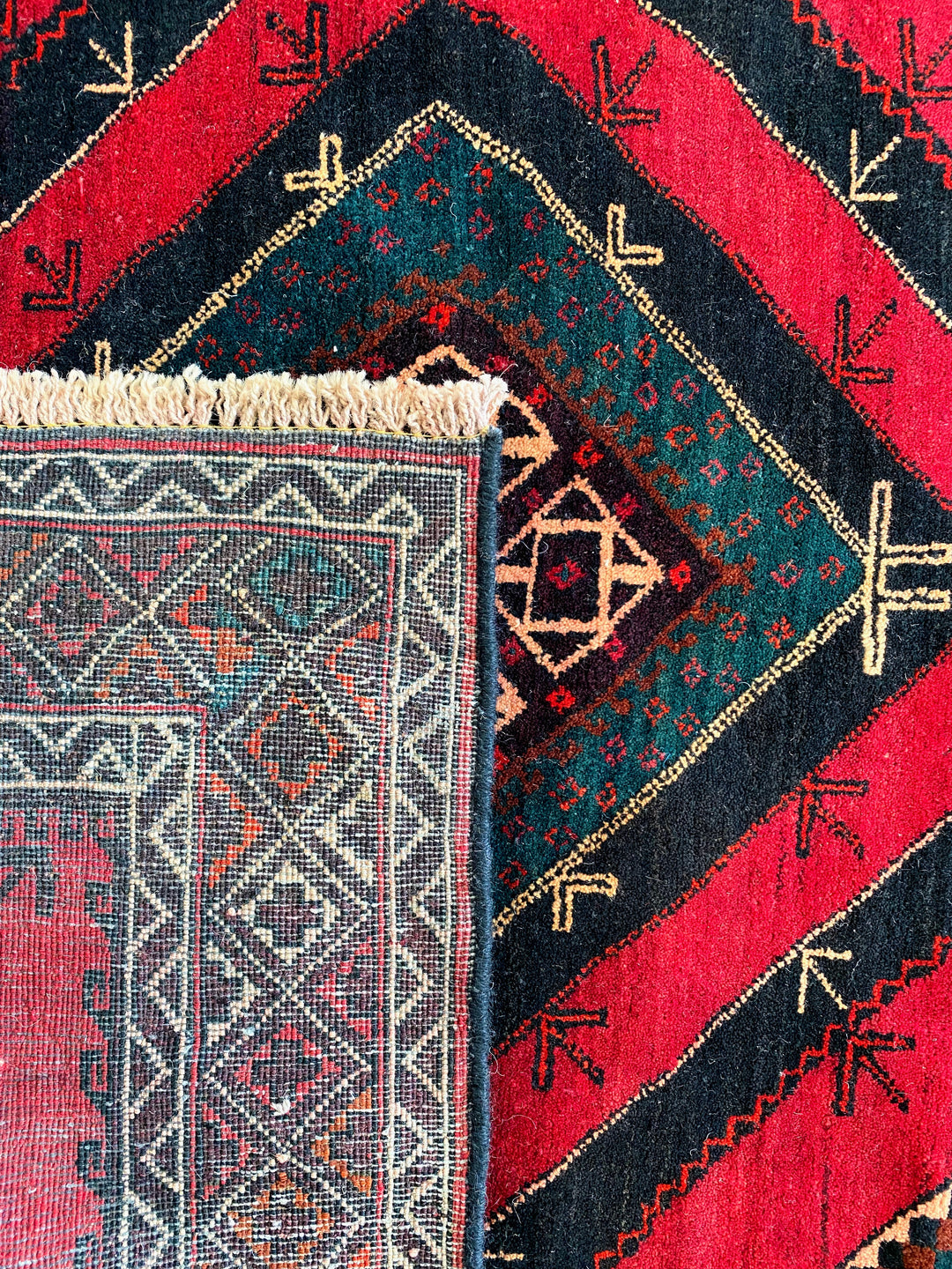 Dearg - Size: 9.6 x 4.4 - Imam Carpet Co