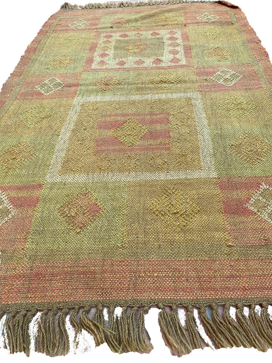 Derya - Size: 4.9 x 3 - Imam Carpet Co