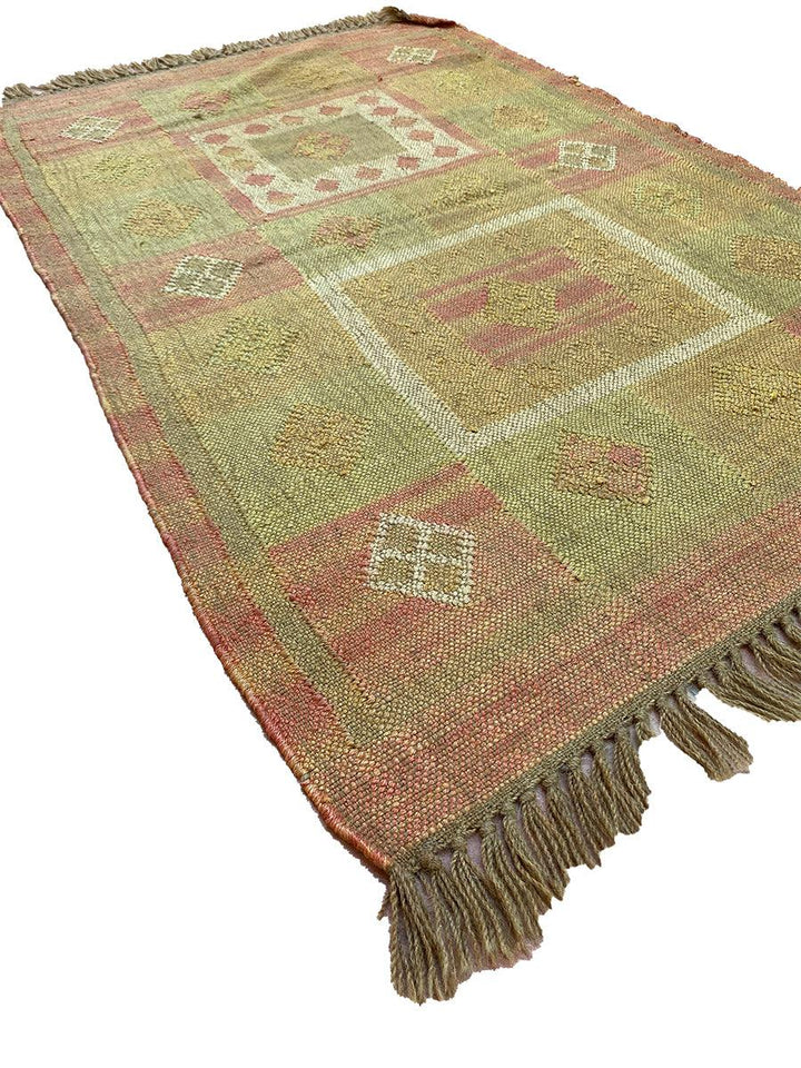 Derya - Size: 4.9 x 3 - Imam Carpet Co