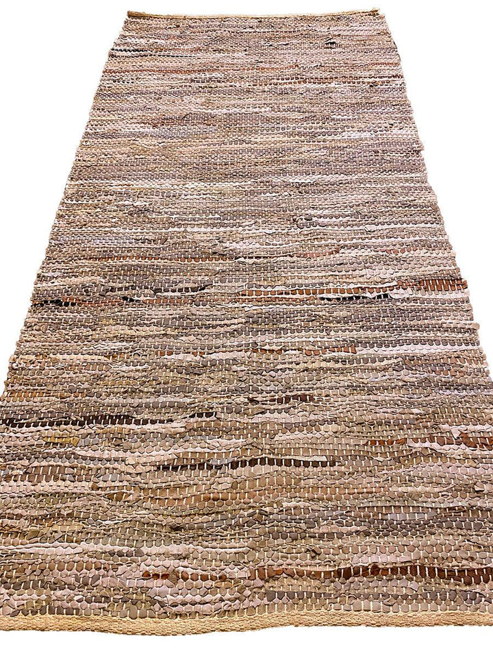 Serena - Size: 6.1 x 3.1 - Imam Carpet Co