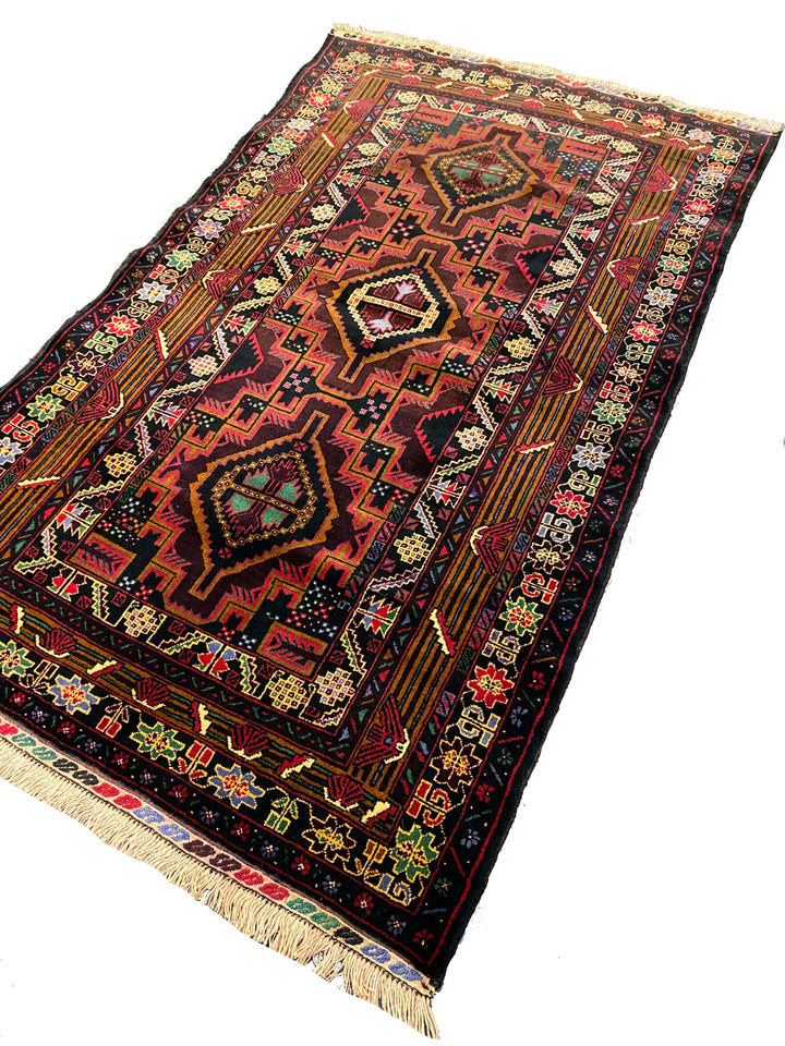 Madalyon - Size: 6.8 x 3.9 - Imam Carpet Co