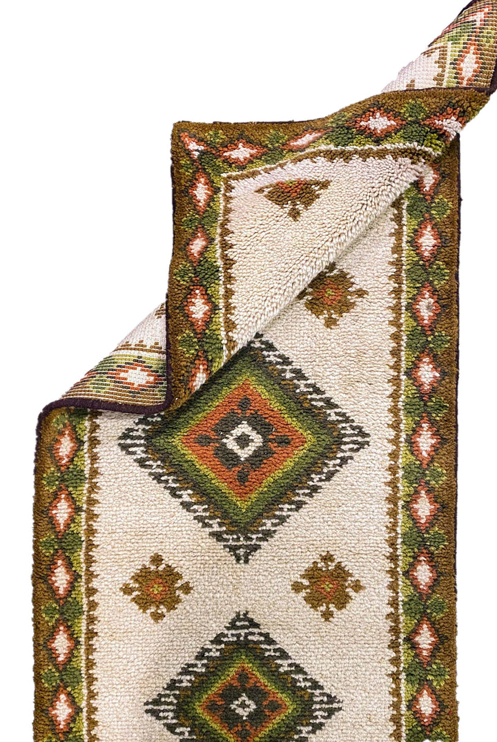 Lua - Size: 6.0 x 2.9 - Imam Carpet Co