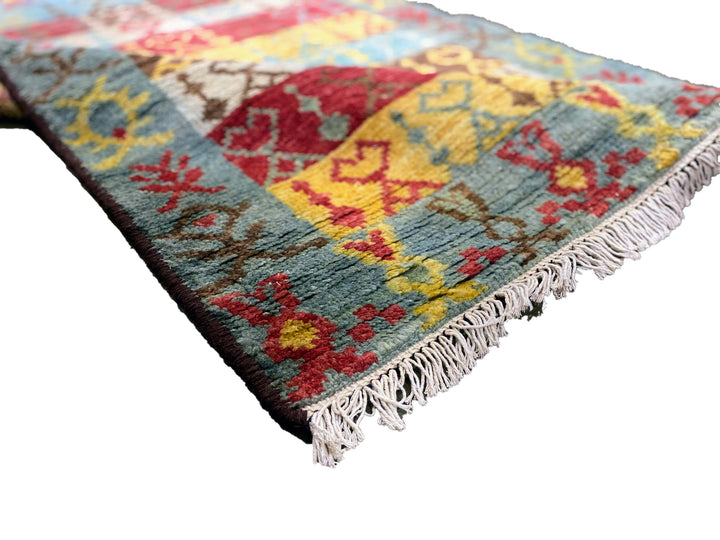 Zwina - Size: 4.10 x 3.2 - Imam Carpet Co