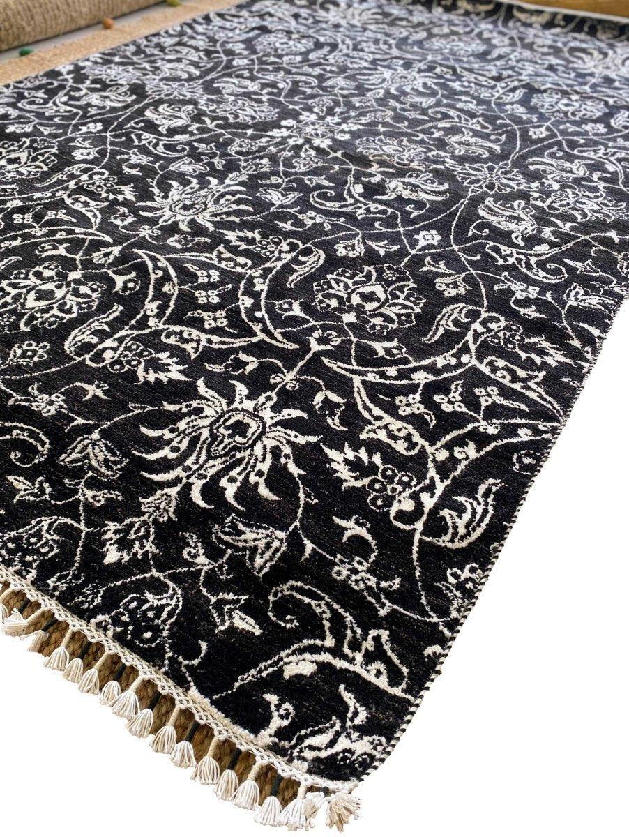 Black & White Floral Rug - Size: 8.11 x 6 - Imam Carpets Online Store