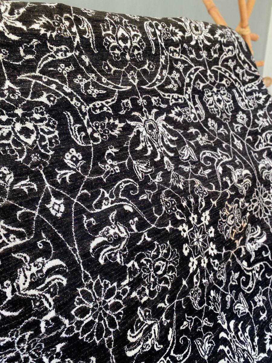 Black & White Floral Rug - Size: 8.11 x 6 - Imam Carpets Online Store