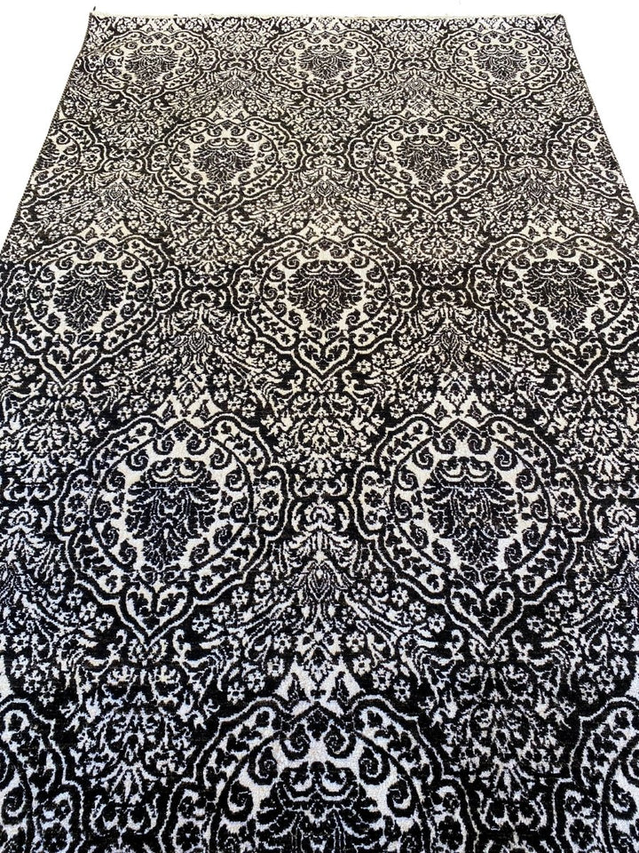 Black Wrought Trellis Silk Rug - Size: 9.5 x 5.11 - Imam Carpets - Online Shop