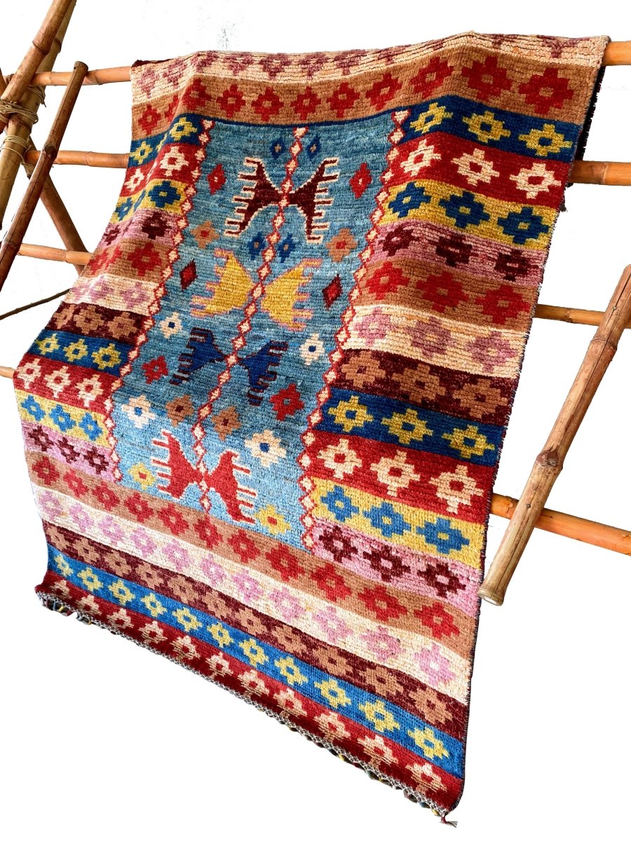 Kilim in a Rug - Size: 6.2 x 4.1 - Imam Carpets - Online Shop