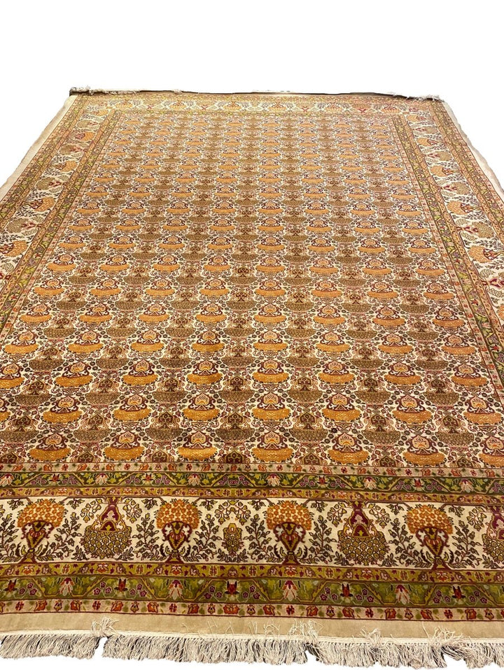 Regal Garden - Size: 13.3 x 9.10 - Imam Carpets Online Store